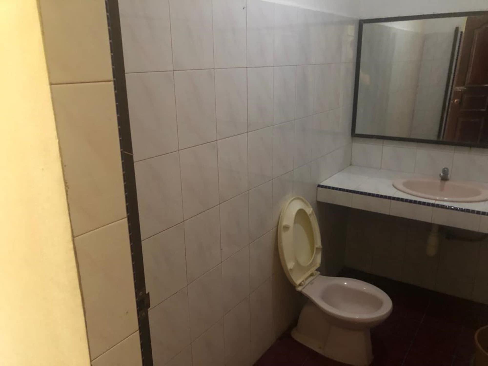 Hotel Pelita Terang Наґойя Екстер'єр фото