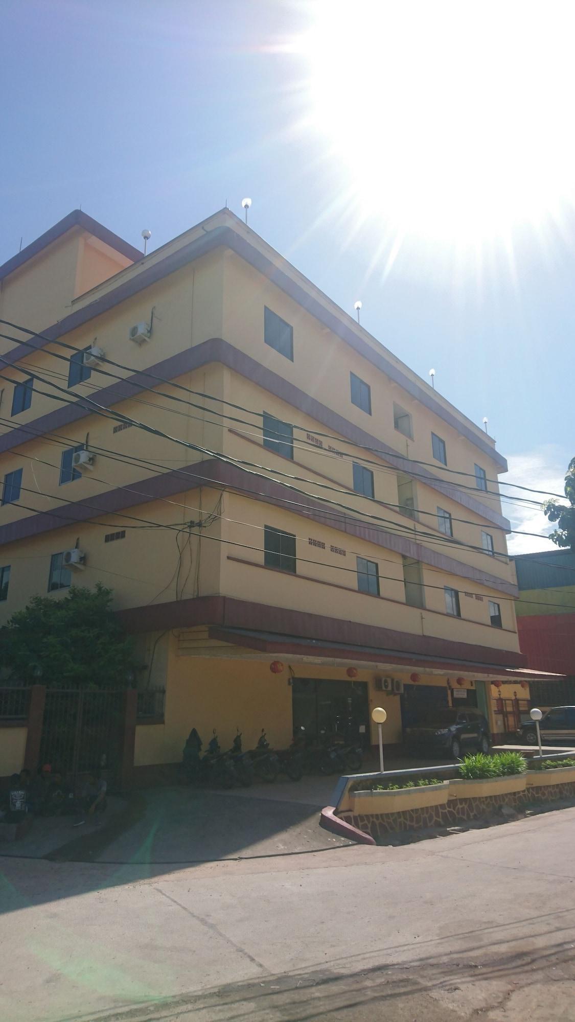 Hotel Pelita Terang Наґойя Екстер'єр фото